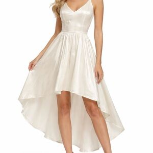 B Darlin Ivory Satin High Low
Prom Dress Juniors 5 XS
Bridal Shower Graduation